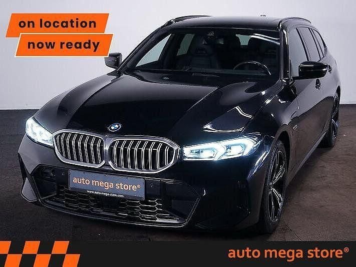 Black metallic Gebraucht 2023 BMW 330e M Sport Kombi | 33.761 € (Superpreis) - Bild 1/4