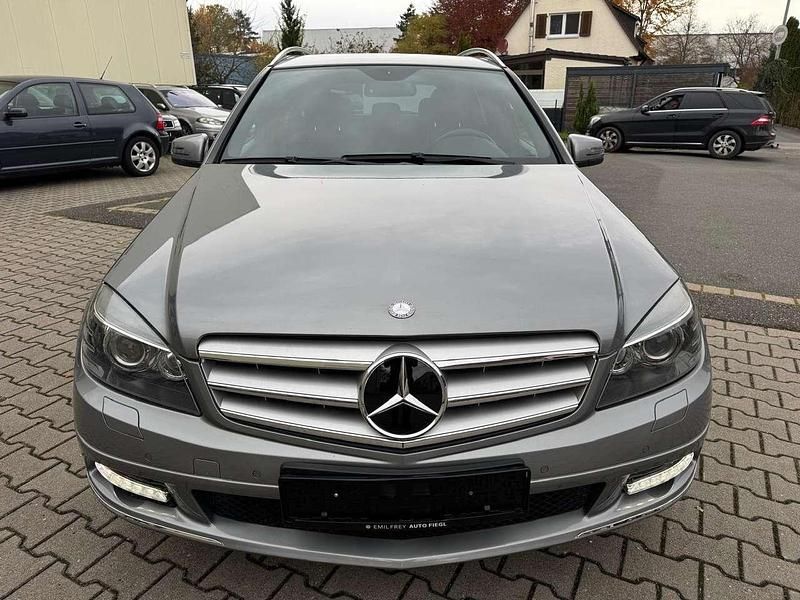 Gebraucht Mercedes C180 156 PS (114 kW) 2010 Palladiumsilber Kombi