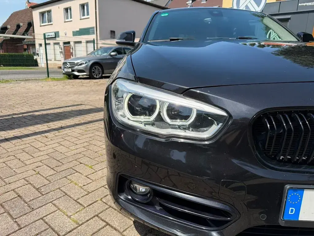 Gebraucht BMW 120 Sport Line 190 PS (139 kW) 2017 Schwarz Kleinwagen
