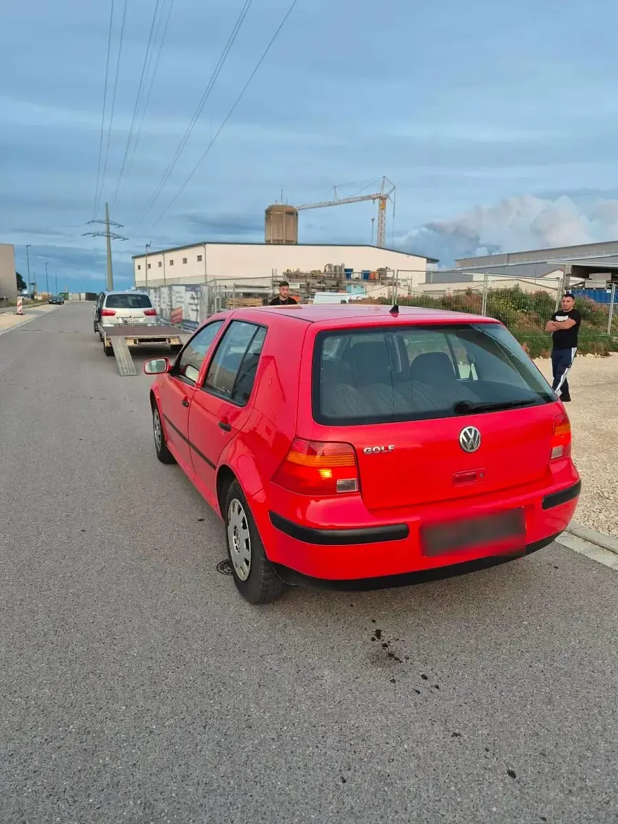 Gebraucht VW Golf III 75 PS (55 kW) 1999 Rot Kleinwagen