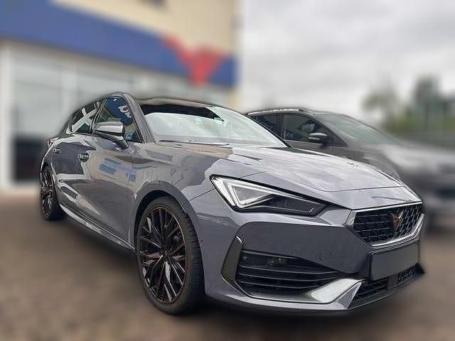 Grau metallic Gebraucht 2024 Cupra Leon VZ | 35.520 € (Superpreis) - Bild 1/4