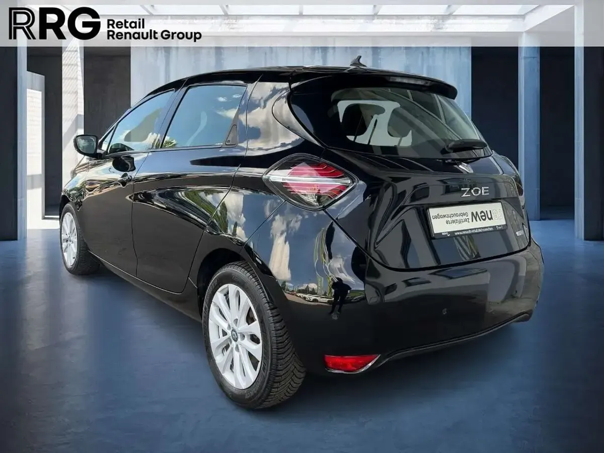 Gebraucht Renault Zoe Experience 50 kW (69 PS) 2021 Blackpearlschwarz Kleinwagen