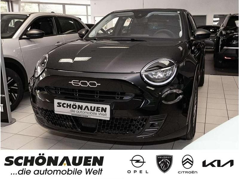 Schwarz Neu 2025 Fiat 600 SUV | 21.950 € (Superpreis) - Bild 1/4