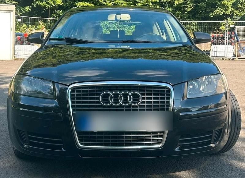 Schwarz Gebraucht 2005 Audi A3 Sportback Kombi | 3.000 € (Fairer Preis) - Bild 1/4