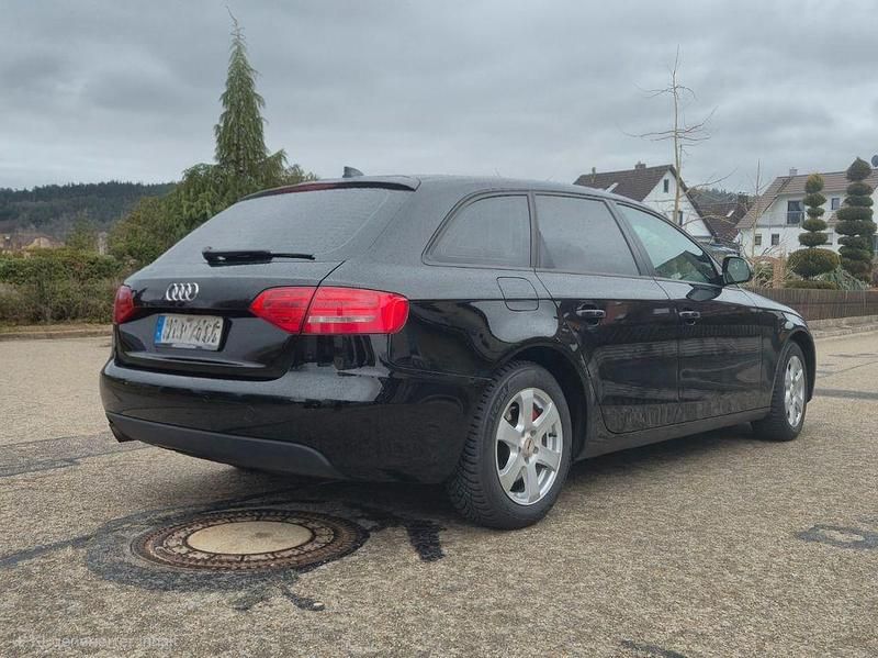 Gebraucht Audi A4 Ambiente 120 PS (88 kW) 2009 Schwarz Kombi