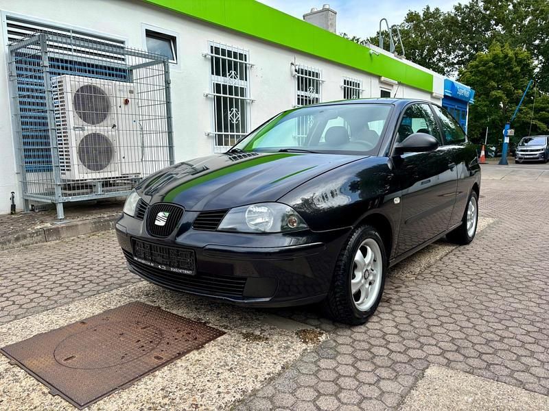 Schwarz Gebraucht 2003 Seat Ibiza Kleinwagen | 2.799 € (Teuer) - Bild 1/4