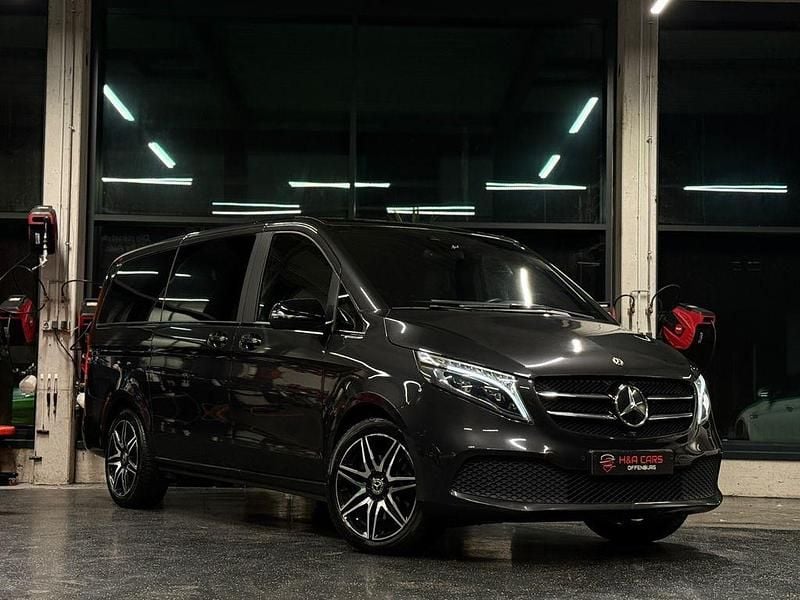 Gebraucht Mercedes V250 Night 190 PS (139 kW) 2021 Grau Van / Kleinbus