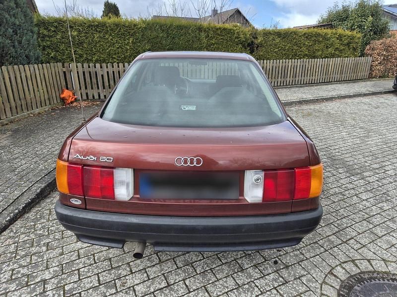 Gebraucht Audi 80 70 PS (51 kW) 1990 Rot Limousine