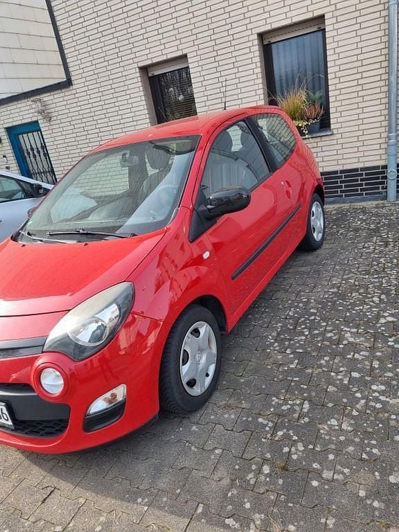 Gebraucht Renault Twingo Initiale Paris 75 PS (55 kW) 2014 Rot Kleinwagen