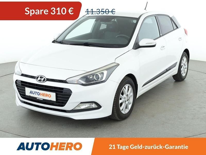 Weiß Gebraucht 2016 Hyundai i20 Passion Limousine | 11.040 € (Fairer Preis) - Bild 1/3