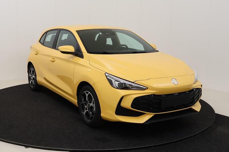 Neu MG MG3 116 PS (85 kW) 2025 Pastel yellow Kleinwagen