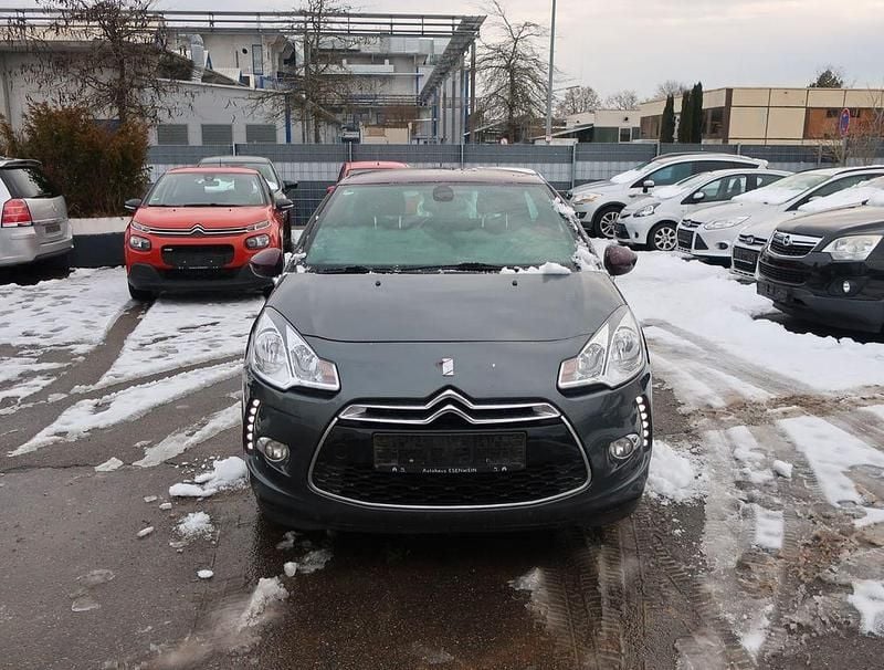 Grau Gebraucht 2012 Citroën DS3 Sport Chic Kleinwagen | 2.900 € (Guter Preis) - Bild 1/4