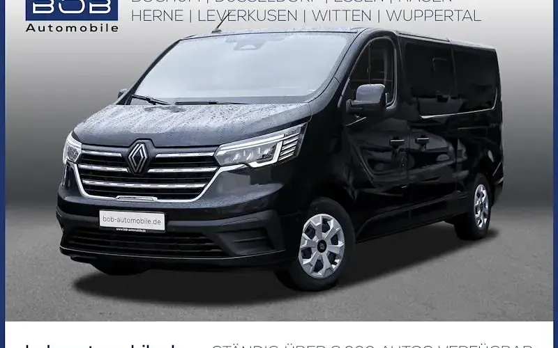 Usado Renault Trafic Evolution 150 HP (110 kW) 2024 Preto Monovolume