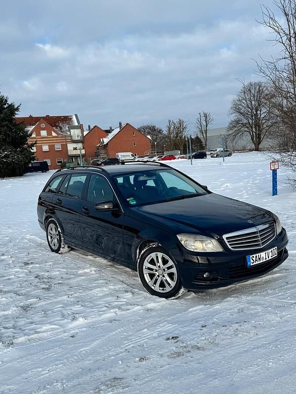 Gebraucht Mercedes C200 136 PS (100 kW) 2009 Schwarz Kombi