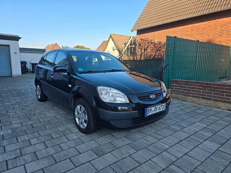 Schwarz Gebraucht 2009 Kia Rio EX Limousine | 2.490 € (Teuer) - Bild 1/4