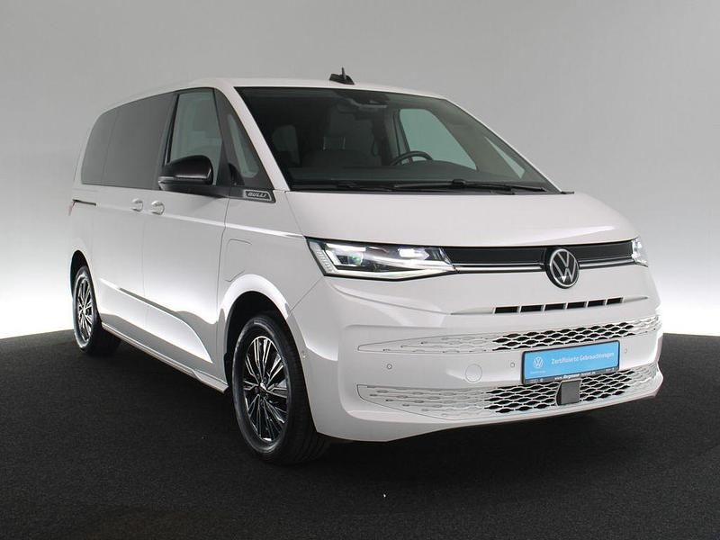 Second-hand VW Multivan Life 218 CP (160 kW) 2023 Alb Monovolum