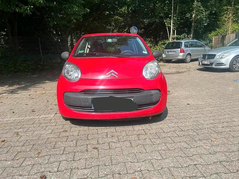 Rot Gebraucht 2007 Citroën C1 Kleinwagen | 1.400 € - Bild 1/4