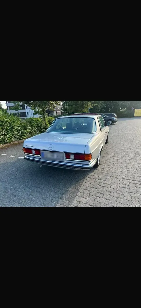 Gebraucht Mercedes 230 136 PS (100 kW) 1981 Silber Coupé