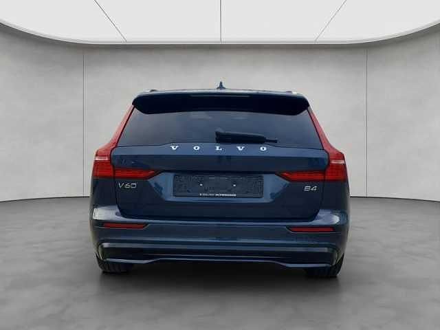 Gebraucht Volvo V60 145 PS (106 kW) 2025 Kombi