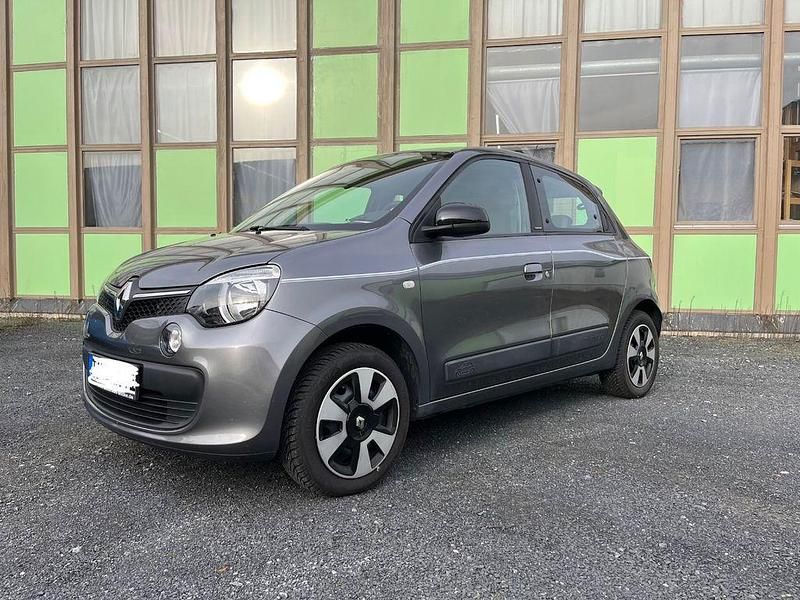 Grau Gebraucht 2018 Renault Twingo LIMITED Kleinwagen | 5.800 € (Fairer Preis) - Bild 1/4