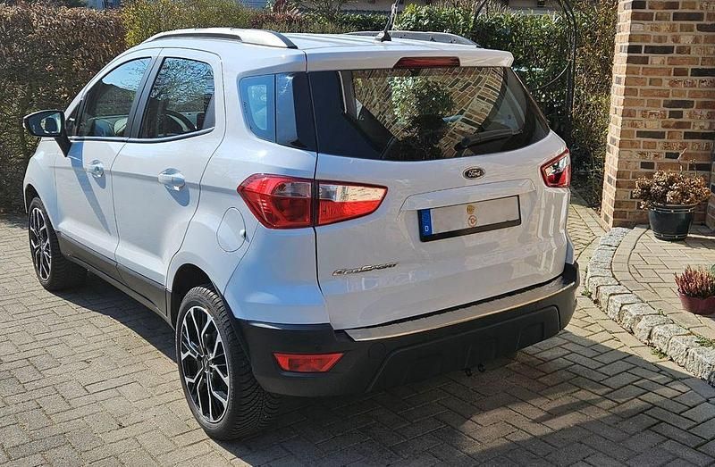Gebraucht Ford Ecosport Cool & Connect 101 PS (74 kW) 2020 Weiß SUV