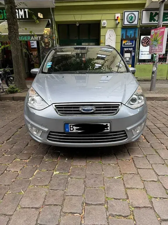 Gebraucht Ford Galaxy Titanium 163 PS (119 kW) 2012 Silber Van / Kleinbus