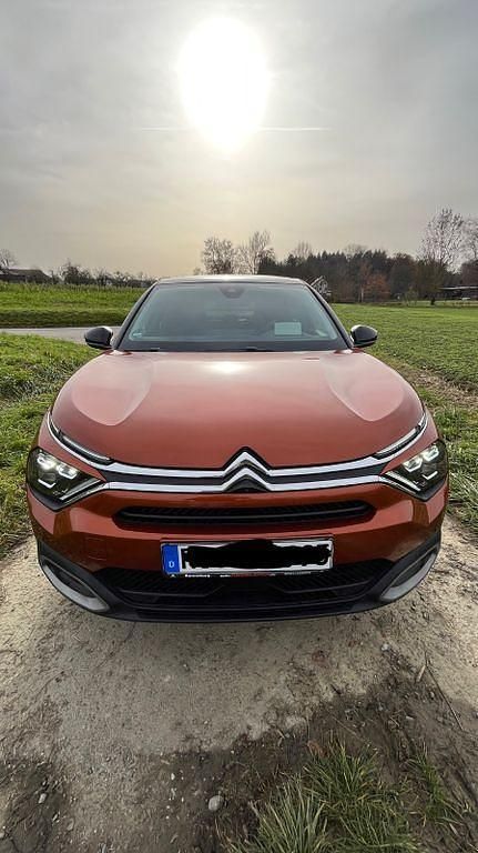 Orange Gebraucht 2021 Citroën C4 PureTech Limousine | 19.000 € (Fairer Preis) - Bild 1/4