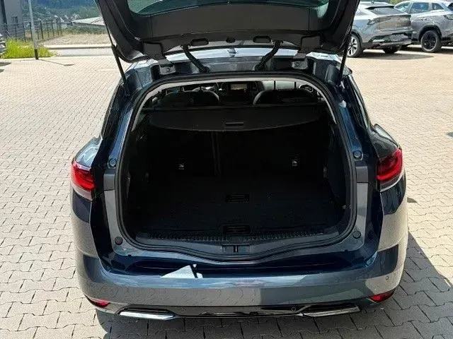Gebraucht Renault Mégane II Intens 140 PS (102 kW) 2021 Grau Limousine