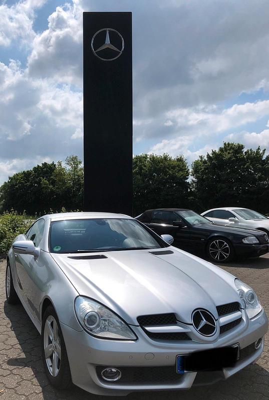 Silber Gebraucht 2009 Mercedes SLK200 Cabrio | 10.999 € (Guter Preis) - Bild 1/4
