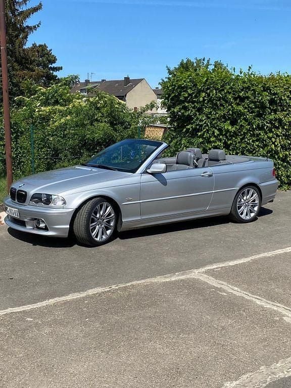 Gebraucht BMW 320 Cabriolet 170 PS (125 kW) 2002 Silber Cabrio