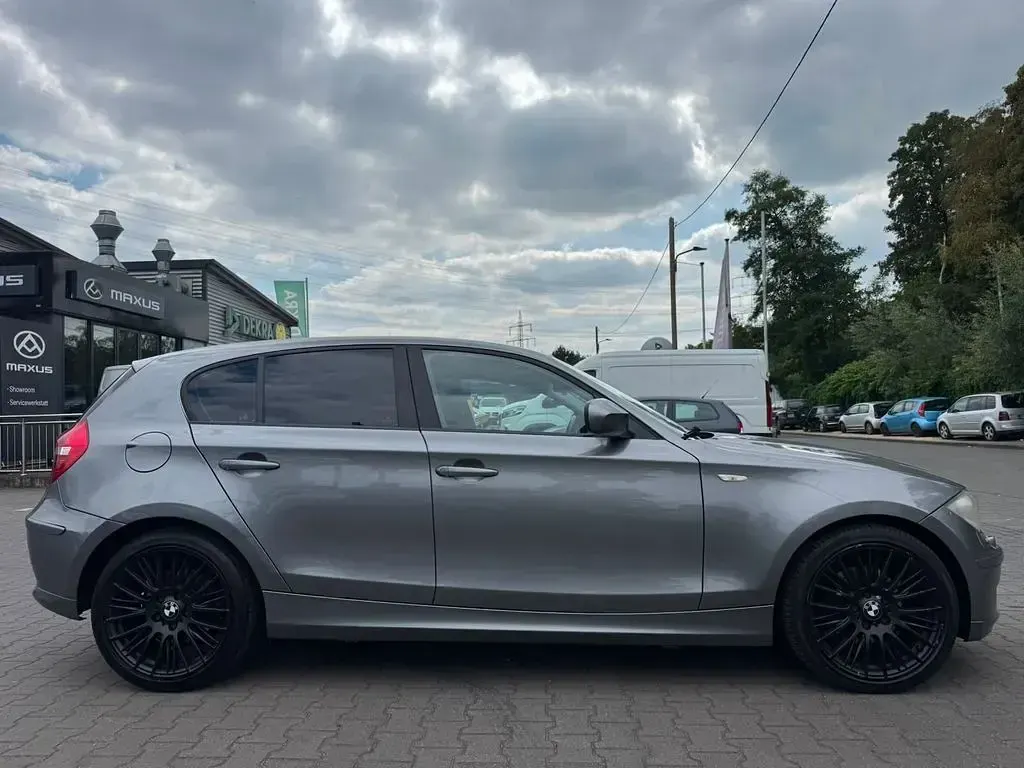 Gebraucht BMW 120 Advantage 177 PS (130 kW) 2011 Grau Kleinwagen