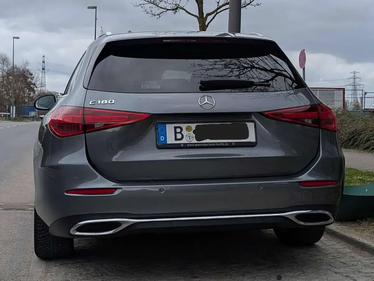 Gebraucht Mercedes C180 170 PS (125 kW) 2022 Grau Kombi