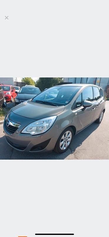 Grau Gebraucht 2012 Opel Meriva Van / Kleinbus | 7.200 € (Fairer Preis) - Bild 1/4