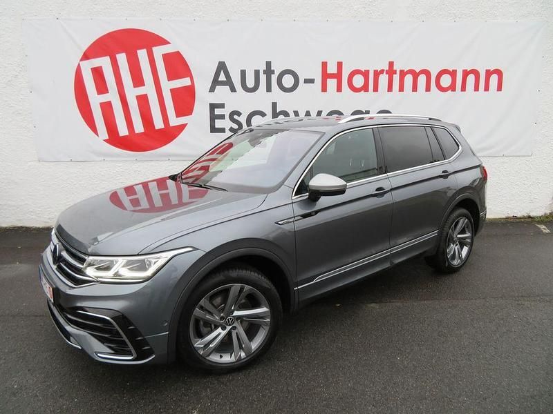 Platinum grey Gebraucht 2024 VW Tiguan Allspace R-line SUV | 41.780 € (Fairer Preis) - Bild 1/4