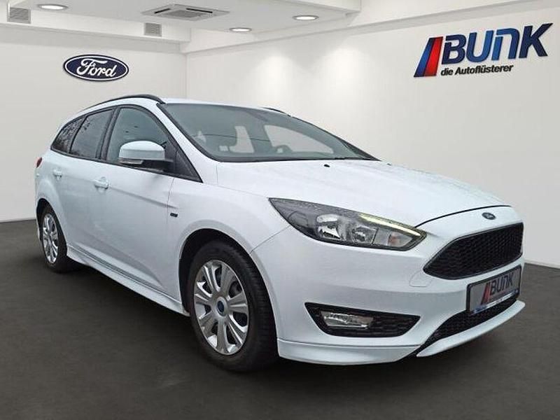 Gebraucht Ford Focus ST-Line 140 PS (102 kW) 2018 Weiß Kombi