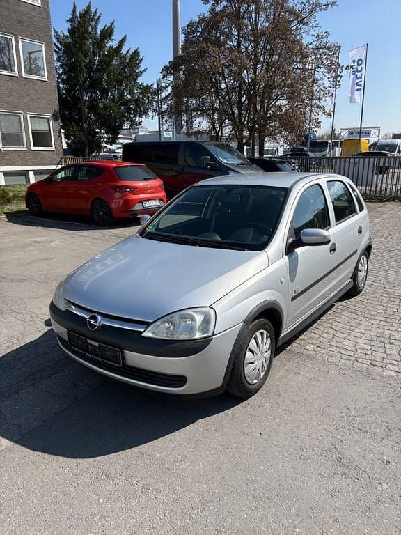 Second-hand Opel Corsa Njoy 75 CP (55 kW) 2002 Argintiu Hatchback