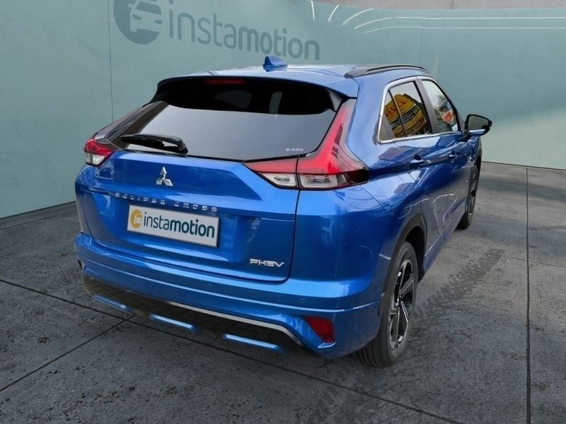 Gebraucht Mitsubishi Eclipse Cross Plus 188 PS (138 kW) 2022 Blau SUV