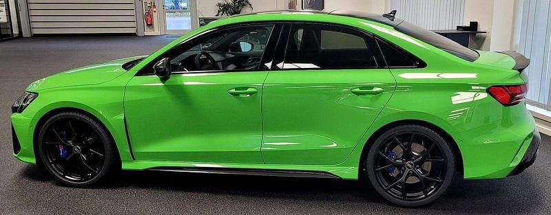 Gebraucht Audi RS3 Ambiente 400 PS (294 kW) 2025 Grün Limousine