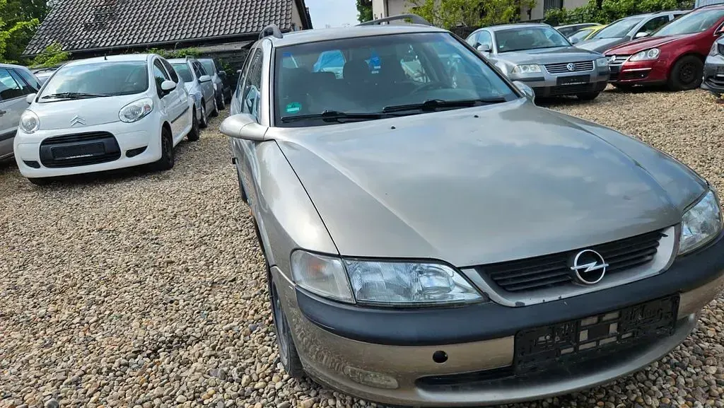 Occasion Opel Vectra 116 ch (85 kW) 1998 Gris Berline