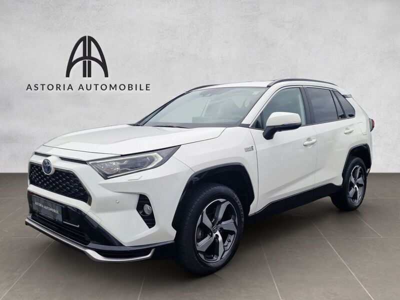 Weiß Gebraucht 2021 Toyota RAV4 Hybrid SUV | 32.990 € (Superpreis) - Bild 1/4