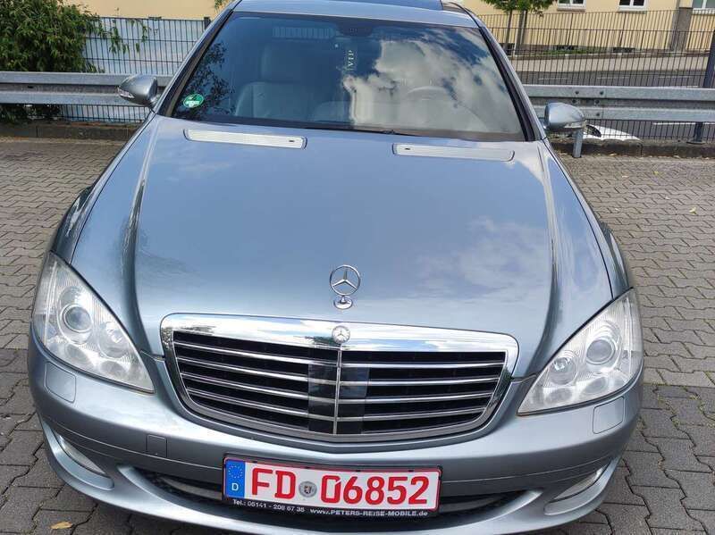 Grau Gebraucht 2008 Mercedes S320 Limousine | 8.790 € (Superpreis) - Bild 1/4