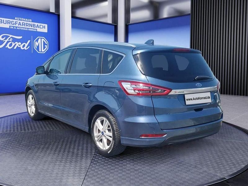 Gebraucht Ford S-MAX Titanium 190 PS (139 kW) 2023 Blue metallic Van / Kleinbus