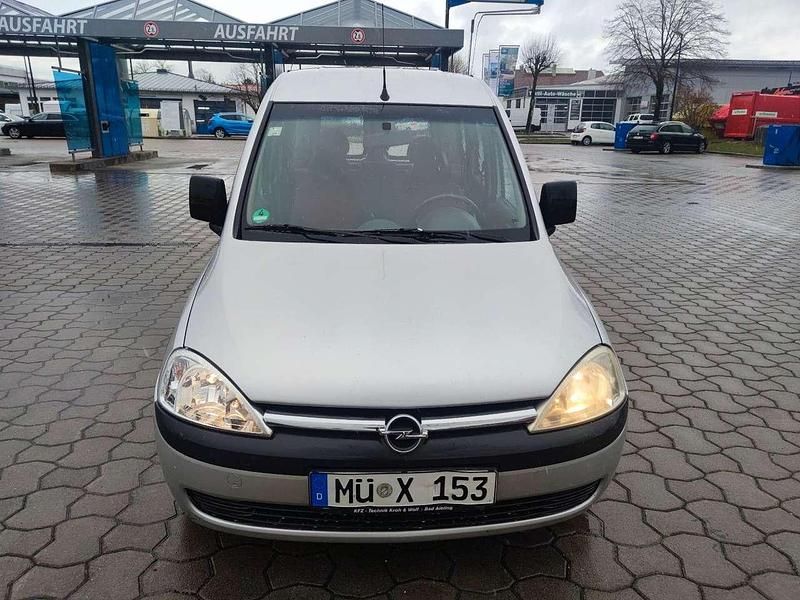 Second-hand Opel Combo 87 CP (63 kW) 2002 Argintiu Monovolum