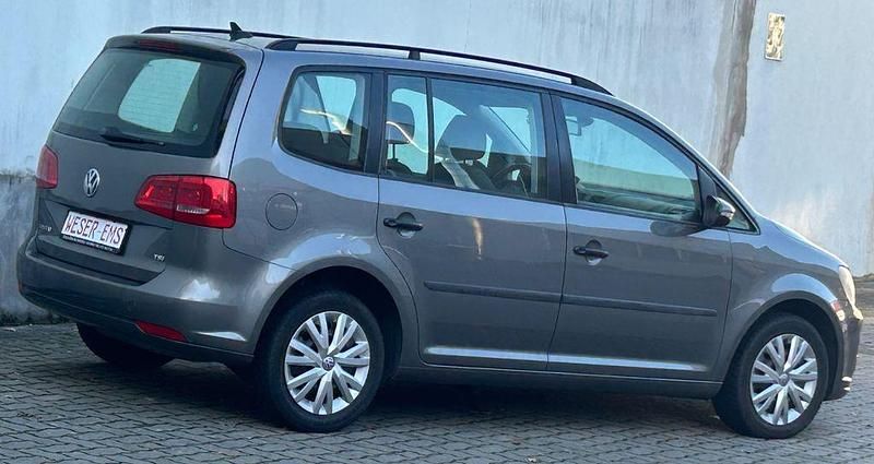 Gebraucht VW Touran Trendline 140 PS (102 kW) 2011 Grau Van / Kleinbus