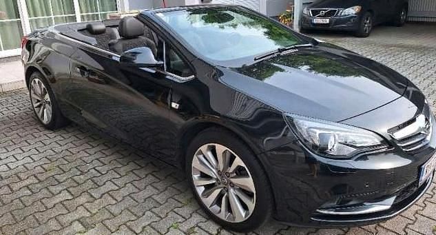 Schwarz Gebraucht 2018 Opel Cascada Ultimate Cabrio | 14.900 € (Fairer Preis) - Bild 1/4
