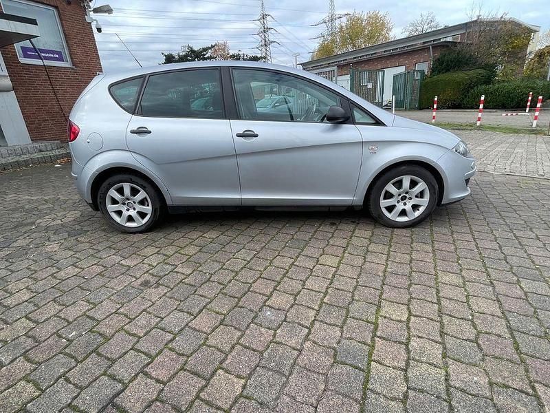 Occasion Seat Altea 140 ch (102 kW) 2006 Argent Berline