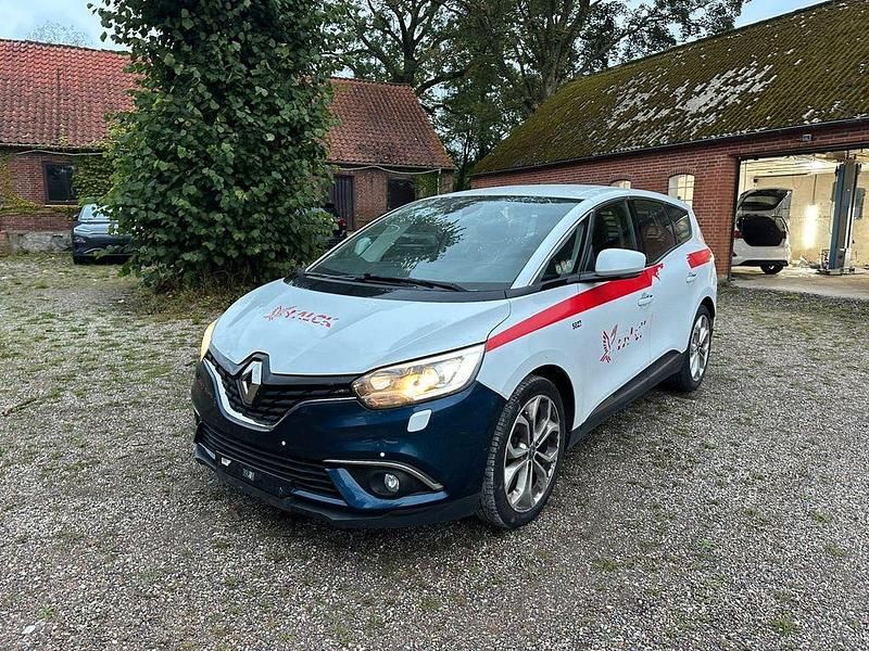 Weiß Gebraucht 2019 Renault Scénic IV Bose Edition Van / Kleinbus | 9.800 € (Teuer) - Bild 1/4