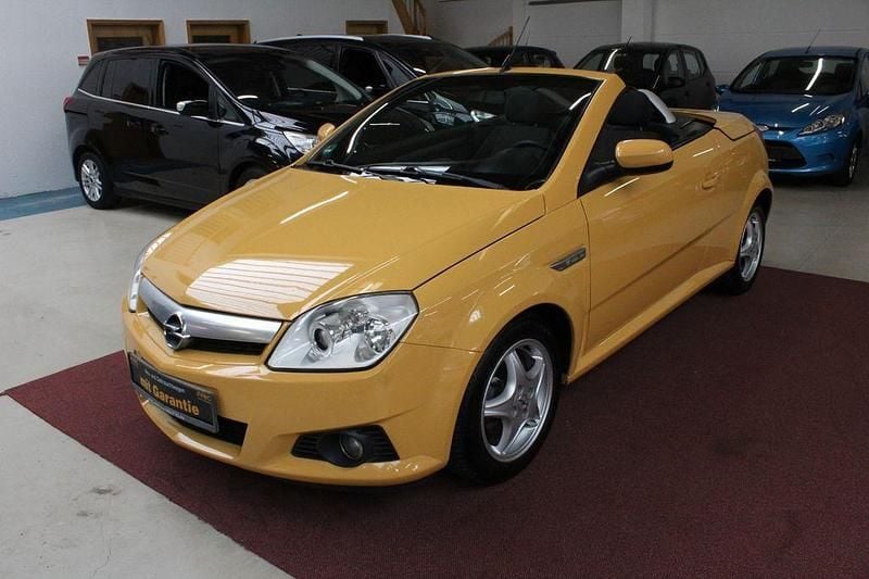 Gebraucht Opel Tigra 90 PS (66 kW) 2005 Gelb Cabrio