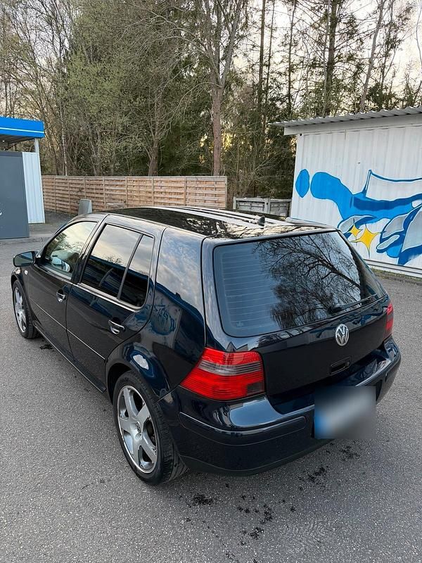 Gebraucht VW Golf IV 131 PS (96 kW) 2002 Blau Limousine