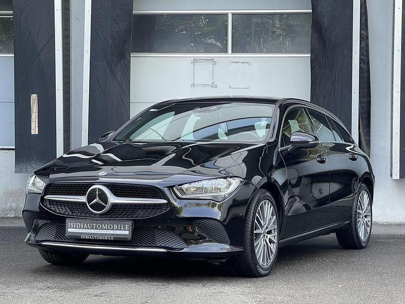 Schwarz Gebraucht 2021 Mercedes CLA220 Shooting Brake Kombi | 21.900 € (Superpreis) - Bild 1/4